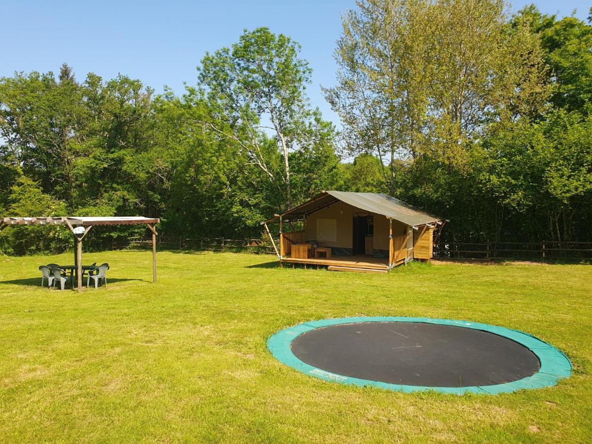 Luxury Safari Tents At Moulin Du Pommier Glamping & Camping Saulgond Buitenkant foto