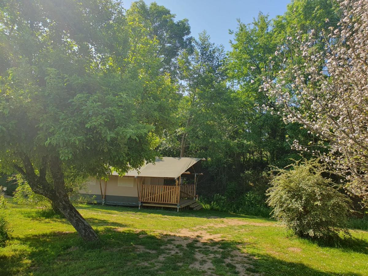 Luxury Safari Tents At Moulin Du Pommier Glamping & Camping Saulgond Buitenkant foto