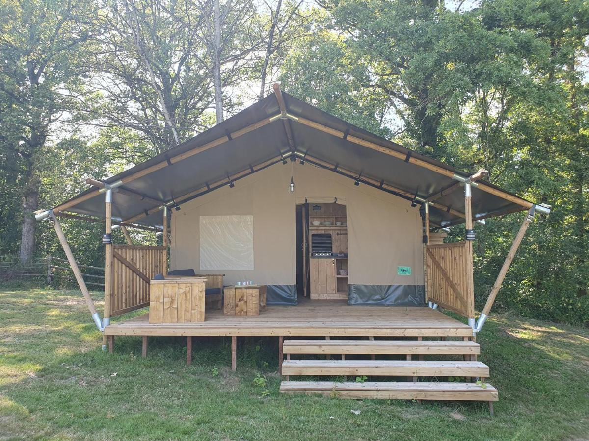 Luxury Safari Tents At Moulin Du Pommier Glamping & Camping Saulgond Buitenkant foto