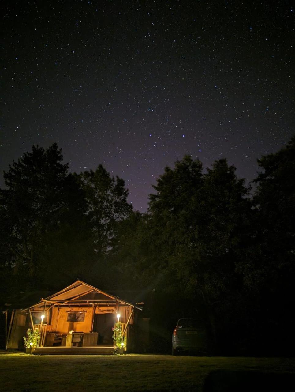 Luxury Safari Tents At Moulin Du Pommier Glamping & Camping Saulgond Buitenkant foto