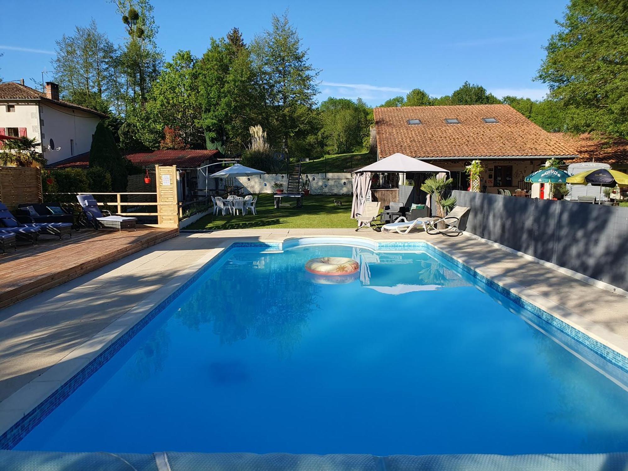 Luxury Safari Tents At Moulin Du Pommier Glamping & Camping Saulgond Buitenkant foto